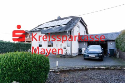 Energieeffizientes Einfamilienhaus mit Garten, Garage und Solaranlage