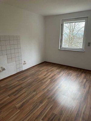 Günstige 2,5-Zimmer-Wohnung in Langwald