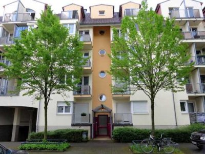 Hervorragend geschnittenes Apartment mit Balkon und Stellplatz!