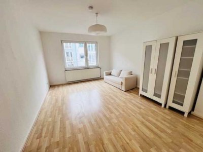 ***NETTE MIETER GESUCHT - HELLE 2 ZIMMERWOHNUNG MIT BALKON IM BELIEBTEN STADTTEIL DÜSSELTAL***