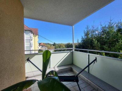 Nette Single- Wohnung mit Loggia