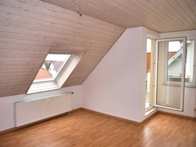 HERRLICHE 2-ZIMMER-PERLE!  Attraktive Wohnung mit Sonnenterrasse und Einbauküche