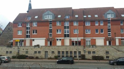 Sehr Zentral, trotzdem Ruhig - Geschmackvolle 3-Raum-Wohnung mit Balkon u. EBK, Tiefgaragenstellplaz