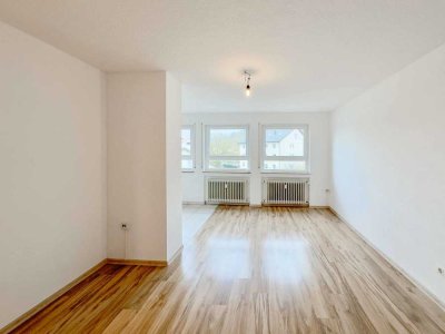 Renovierte 2 Zi-Wohnung mit TG-Stellplatz