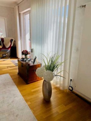 *Top 3 Fam. Hs. mit 3 Wohnungen davon eine 151 m² Garten- Maisonette zum Einzug bereit*