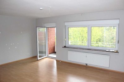 Großzügiges Appartement mit Balkon !