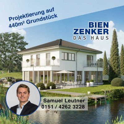 Bauen mit Bien-Zenker in Mauer | großzügiges Einfamilienhaus mit Walmdach