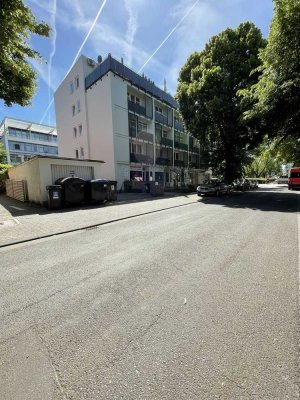 Helle, modernisierte 1 Zimmer Wohnung mit Balkon und Aufzug in begehrter Lage Wiesbadens