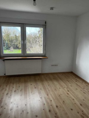 Exclusive 2-Raum-Wohnung mit Weitblick in Bergisch-Neukirchen mit Bus SB25 direkt nach KölnHbH