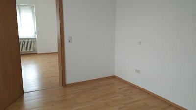 Schöne, gepflegte 2 Zimmer Wohnung Nähe Konz/Lux. mit Einbauküche