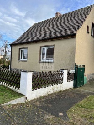 bezahlbares Haus auf großem Grundstück im Herzen von Straupitz