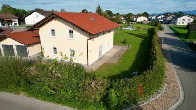 Sie suchen eine moderne neuwertige Immobilie (Niedrigenergiehaus) in ruhiger zentraler Lage?