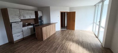 Neuwertige 2-Zimmer-Wohnung mit Balkon und EBK in Suhl