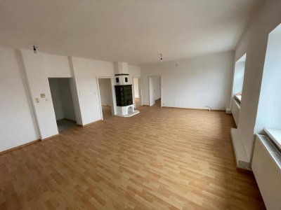 120m2 Wohnung / wg Zimmer