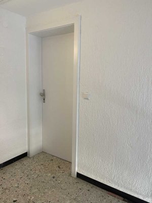 Frisch renovierte 3-Zimmer-DG-Wohnung mit Balkon und EBK in Fellbach