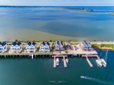 Exklusive Ferienwohnung direkt am Wasser mit Eigennutzung