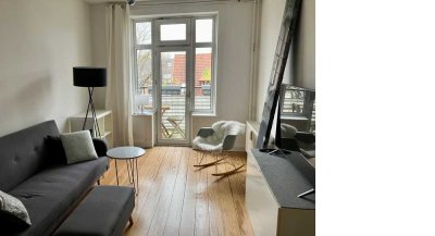 Möblierte 2-Zimmer-Altbauwohnung mit Balkon - BEFRISTET