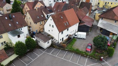Einfamilienhaus mit 3 Wohnungen in zentraler Lage von Lauffen zu verkaufen!