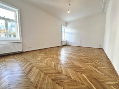 144m² Altbauwohnung am Karlsplatz: Dachgeschoss, 4 Zimmer, vollsaniert, hochwertig ausgestattet zur Miete!