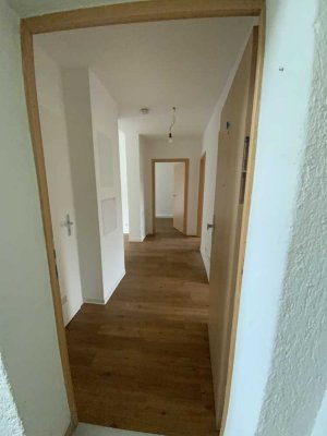 Heidenheim - renovierte 3-Zimmer-Wohnung mit Balkon