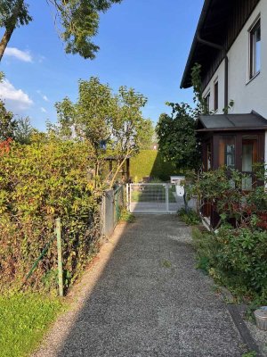 Großes helles Reihenhaus in guter Lage mit Südterrasse