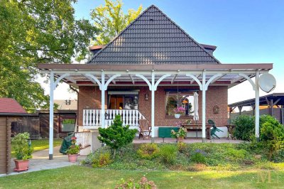 Charmantes Einfamilienhaus mit traumhaften Garten