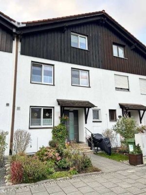 Brück Immobilien - Modernisiertes 5 Zi.-Reihenmittelhaus in idyllischer Wohnlage