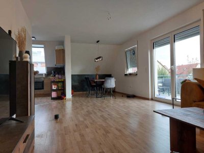 5-Zi. ETW in Bindlach, Bj. 2014, 129 m² Wfl., Garage u Stellpl, Balkon, ruhige Lage