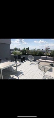 Exklusive 3 Zimmer Penthousewohnung mit hochwertiger Einbauküche und Dachterrasse in Darmstadt