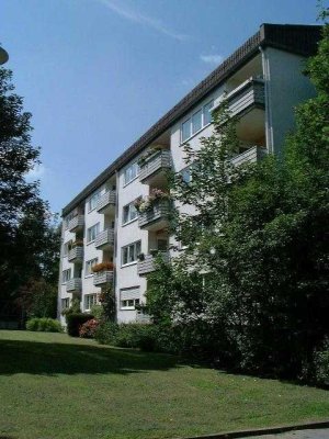 Familienwohnung im Erdgeschoss mit schönem Balkon!