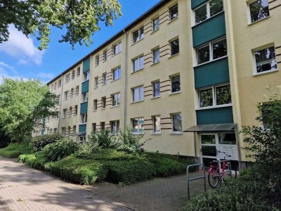 3 Zimmer Wohnung mit Balkon, WBS § 8 oder  88 erforderlich, 2. Stock, kein Aufzug