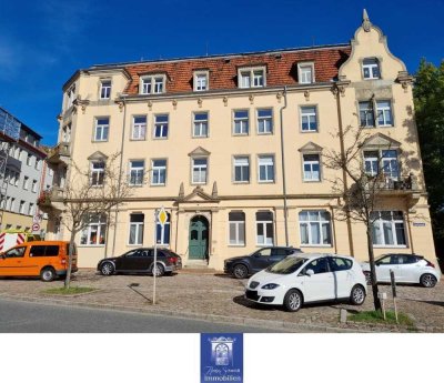 Familienfreundliche Wohnung mit großer Terrasse, 2 Bädern und separatem Zugang!