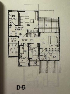 Geschmackvolle 4,5-Zimmer-DG-Wohnung im Grünen und zentral gelegen