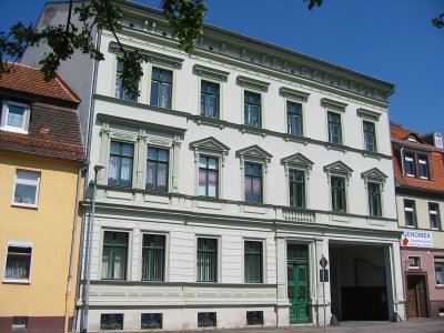 Stilvolle 3-Raum-Wohnung mit Balkon in saniertem Gründerzeithaus