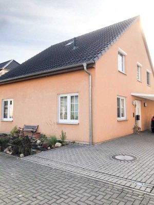 Einfamilienhaus mit viel Platz in schöner Wohnlage von Kerpen-Brüggen