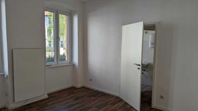 Kleine 2-Raum-Wohnung in Stadtfeld-Ost sucht neuen Mieter!