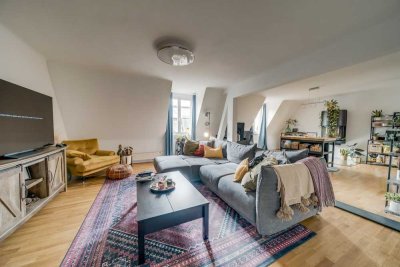 Modernes Wohnen im charmanten Altbau im Bohnenviertel - 3 Balkone und Lastenaufzug - provisionsfrei