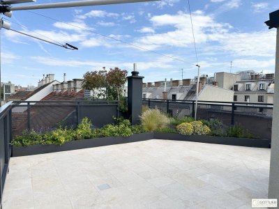 Grünruhelage nahe Rudolfstiftung! Luxuriöse 3-Zimmer-Erstbezug-Dachterrassen-Wohnung mit Outdoor-Pool in historischem Gebäude