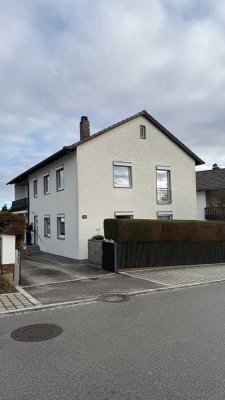 Etagenwohnung im Einzugsgebiet von Regensburg (Sinzing)