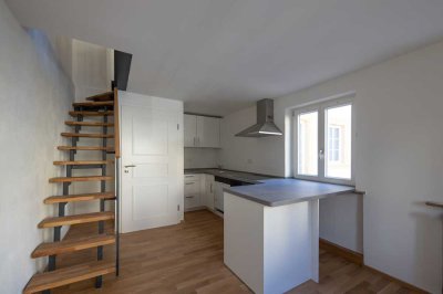 Vollständig renovierte 2-Zimmer-Maisonette-Wohnung mit EBK in Schwäbisch Gmünd