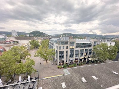 Modernisierte 4-Zimmer-Wohnung mit tollem Blick, in bester Innenstadtlage!