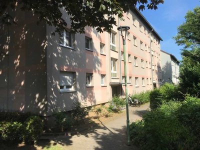 Wohnung in grüner, ruhiger Wohnanlage wird frei!