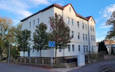 3 Zimmerwohnung im Erdgeschoss mit Loggia und Gemeinschaftsgarten