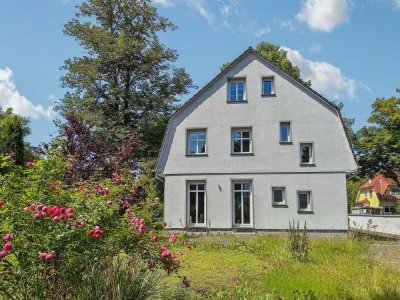 Wunderschönes, saniertes Einfamilienhaus auf ca. 650 m² Grundstück in Glienicke/Nordbahn