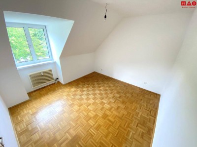 Helle und kompakte 2,5 Zimmer-Wohnung in ruhiger Lage!