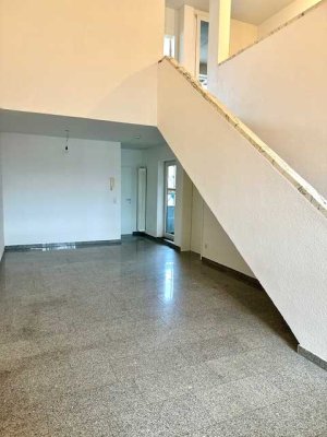 Attraktive 4-Zimmer-Maisonette-Wohnung im Herzen von Brühl!