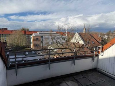 2-Zimmer-WHG in bester Lage der List mit Balkon zur ruhigen Seitenstraße