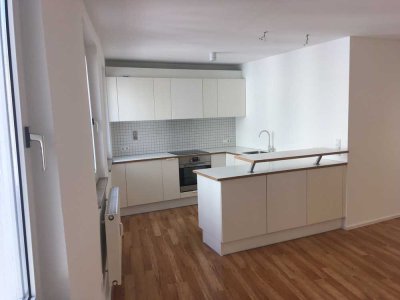 Exklusive,  modernisierte 2-Zimmer-Wohnung mit großer Terrasse, Rastatt Zentrum