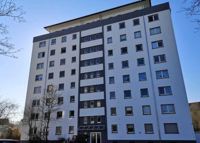 Schöne und helle 4 Zimmer-Wohnung mit Balkon, Nähe JuWi-Campus, Anneröder Weg 56, Gießen