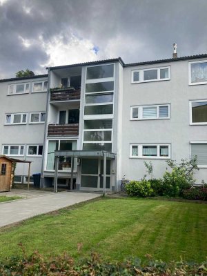 Charmante teilmöblierte 3-Zimmer-Wohnung mit Balkon in ruhiger Lage